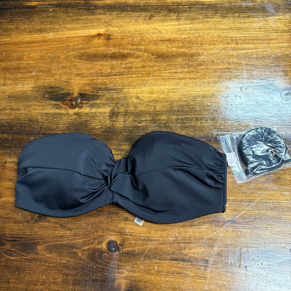 Victoria’s Secret Black Bikini Top Size Small